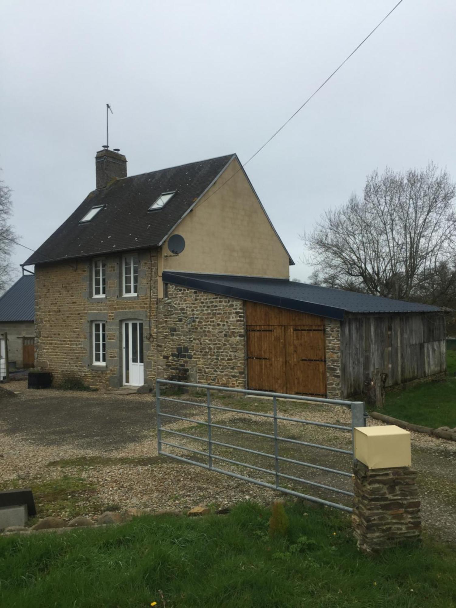 Spacious, Rustic Studio Space For 2 Persons Saint-Cyr-du-Bailleul Экстерьер фото